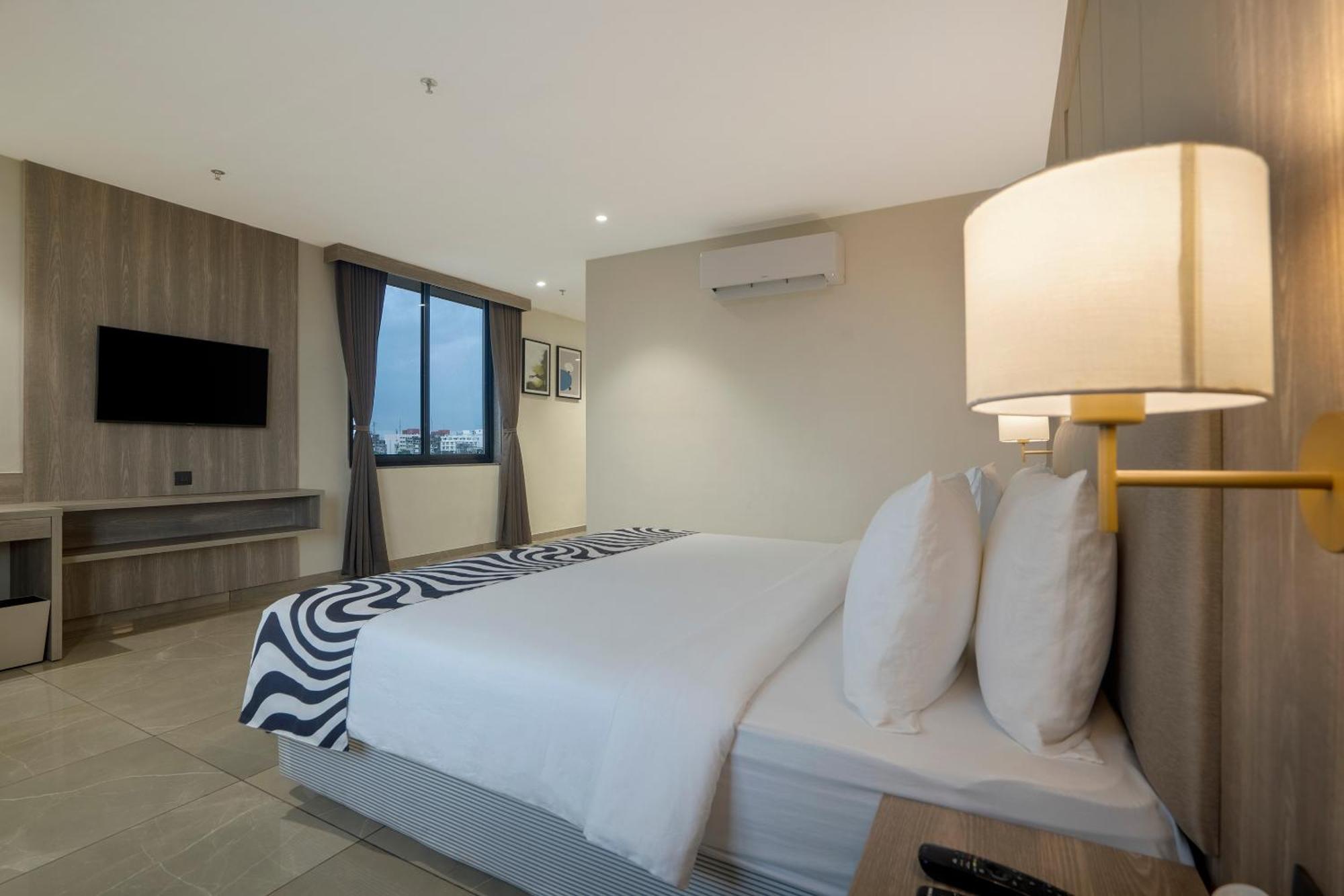 Sunday Hotel 巴罗达 外观 照片