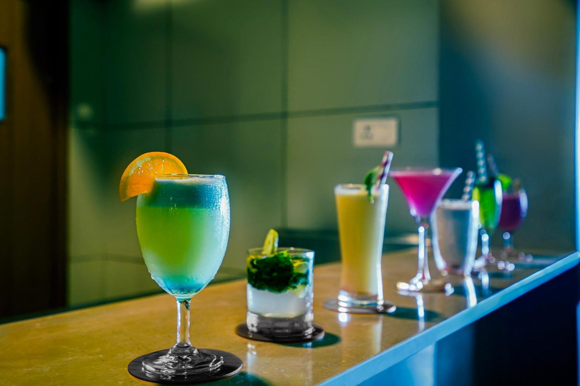 Sunday Hotel 巴罗达 外观 照片