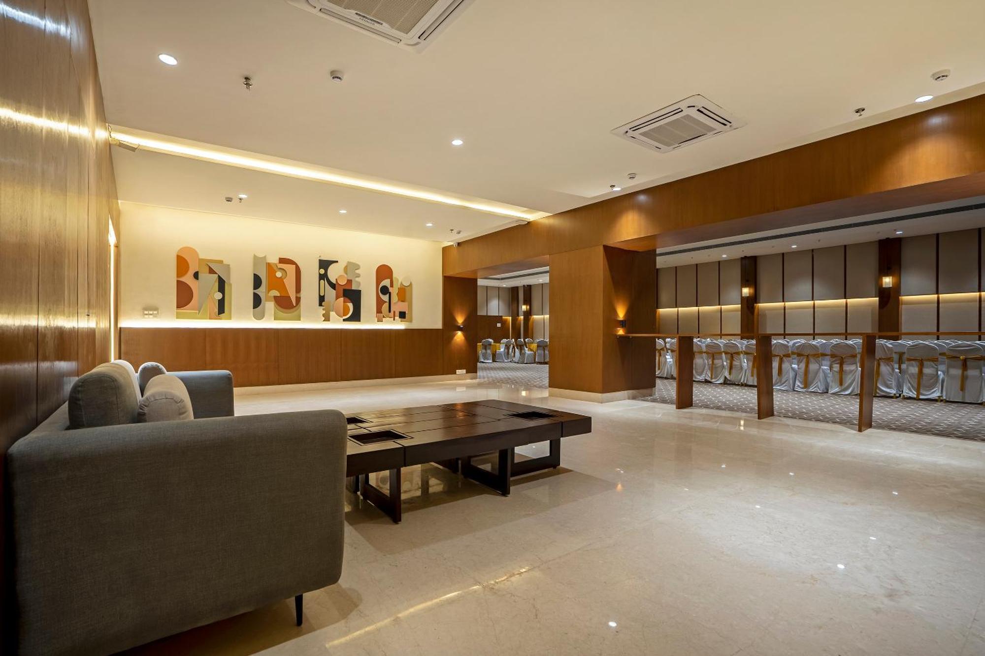 Sunday Hotel 巴罗达 外观 照片