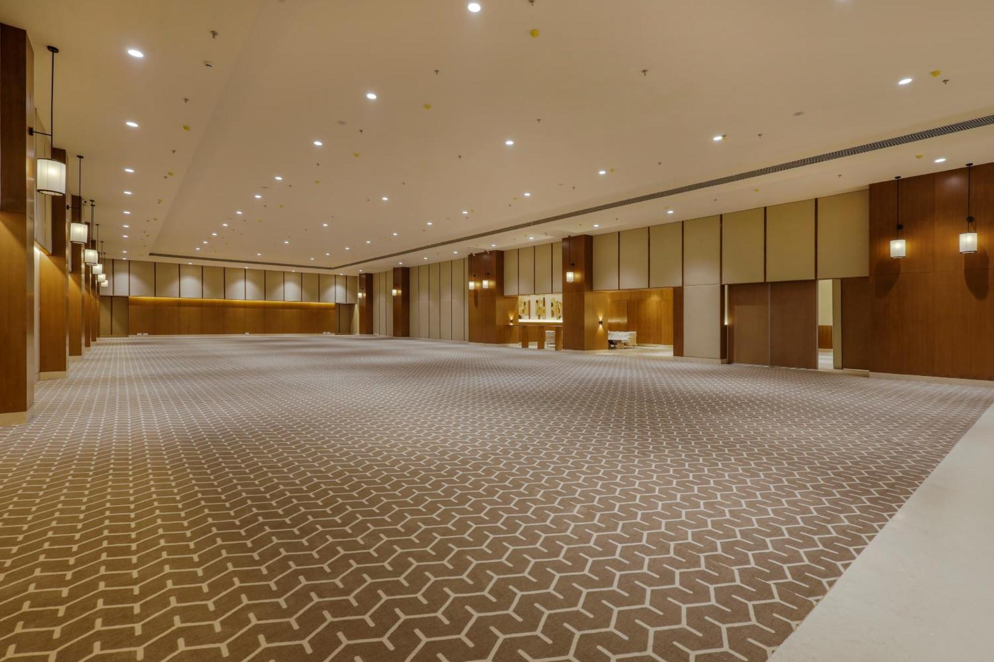 Sunday Hotel 巴罗达 外观 照片